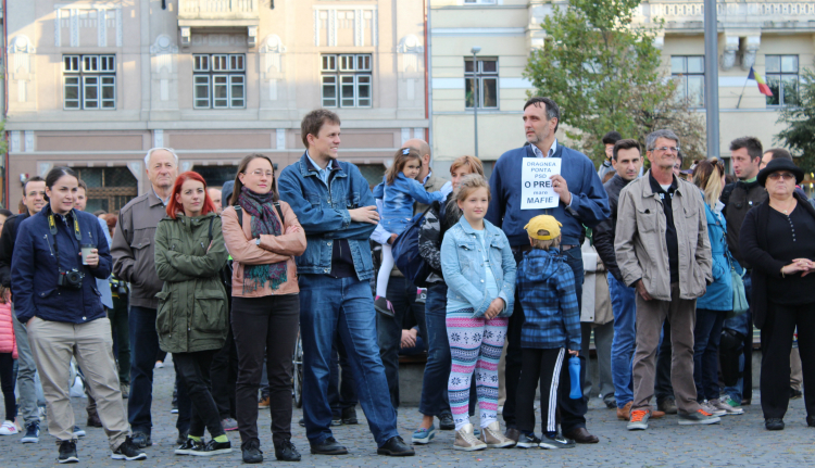 Tüntetés Kolozsváron Oprea ellen