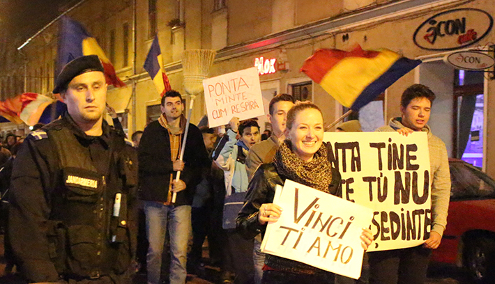 Ponta ellen tüntettek