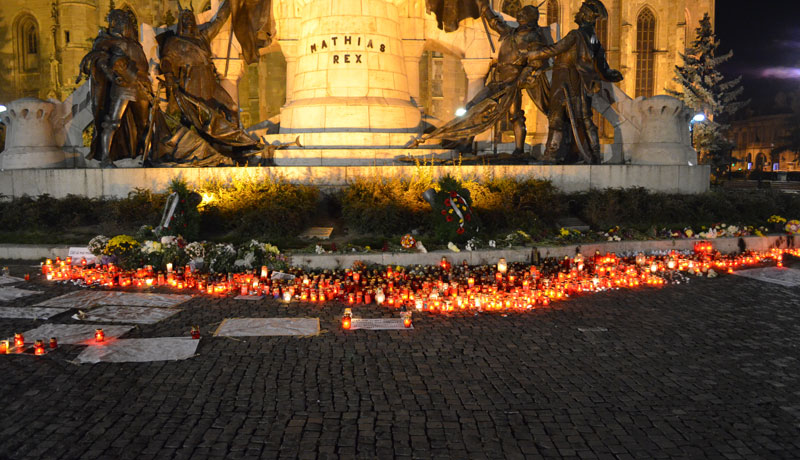 Emlékezés a tűzvész áldozataira Kolozsváron